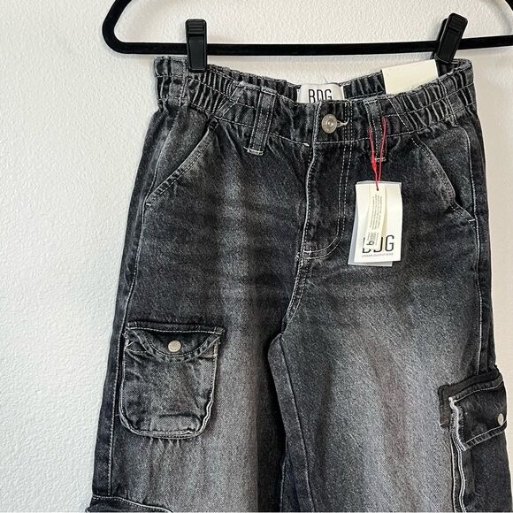 NWT BDG Urban Outfitters Y2K Low Rise Womens Cargo Jeans Washed Black XS - Picture 10 of 12
